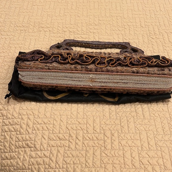 Mary Frances handbag. Beautiful details all in tact - Picture 4 of 9